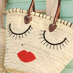 The Kiss Tote