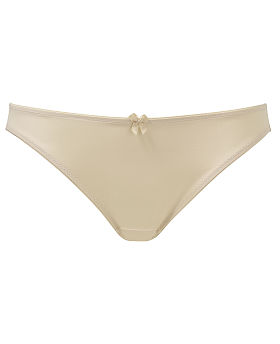 Evie Brief